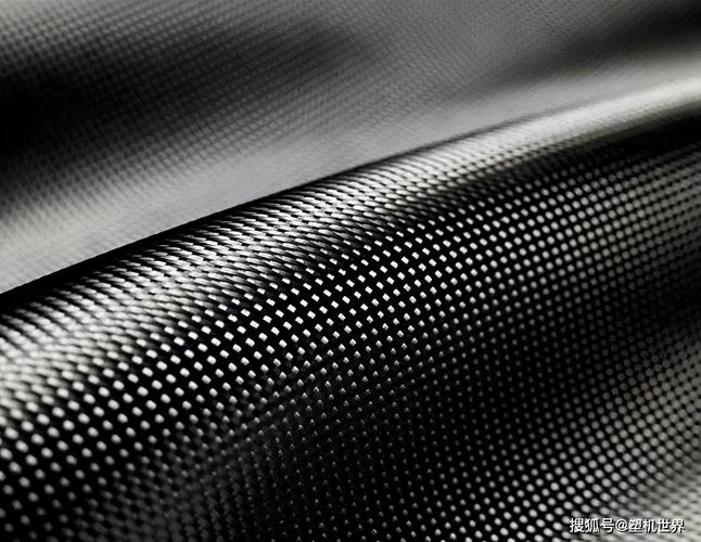 当普通机型上也可以应用纤维增强热塑性复合材料成型技术时
